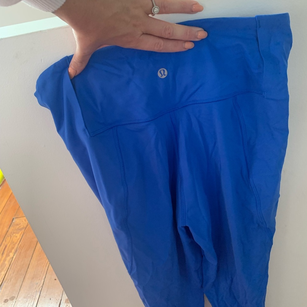 Lululemon Free to Speed High-Rise Leggings 25’ - Picture 5 of 7